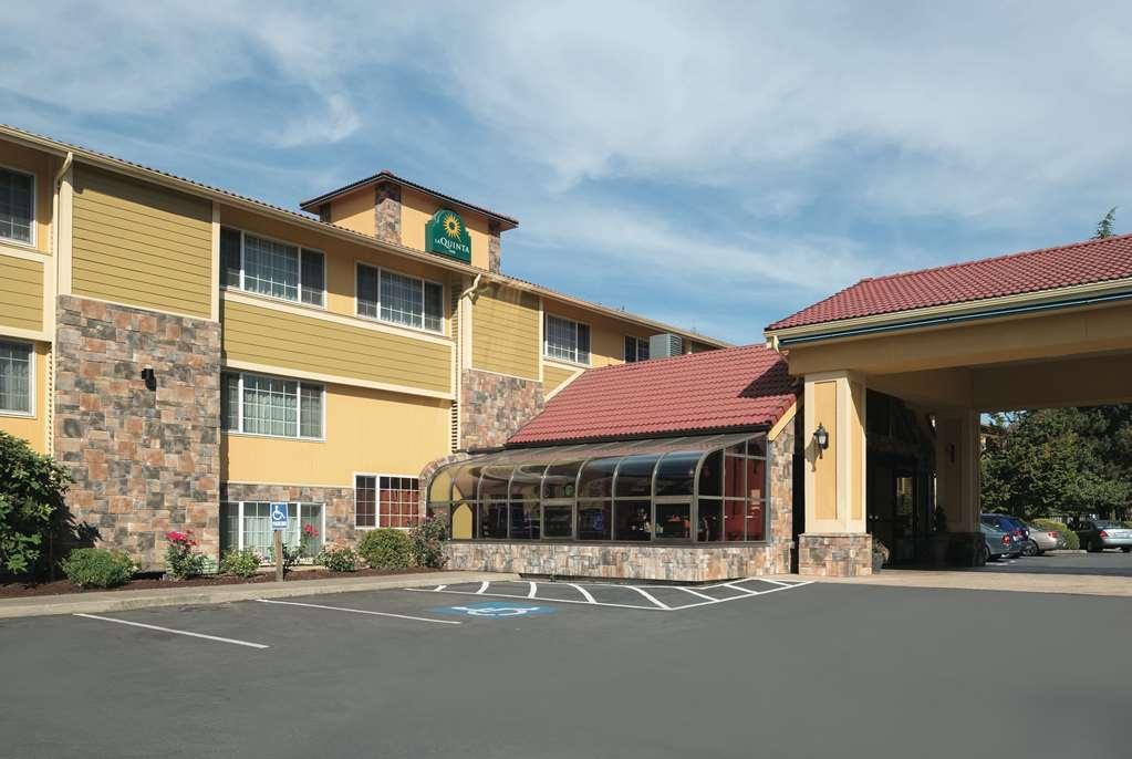 Best Western Plus Parkway Inn Wilsonville Exterior foto